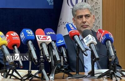 رئیس مرکز ارزشیابی و تضمین کیفیت آموزش و پرورش: ادعای فروش سؤالات امتحانی نهایی دروغ محض است