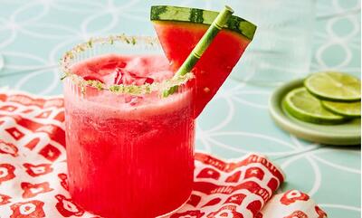 طرز تهیه آگوا فرسکای هندوانه؛ نوشیدنی مکزیکی برای روزهای گرم