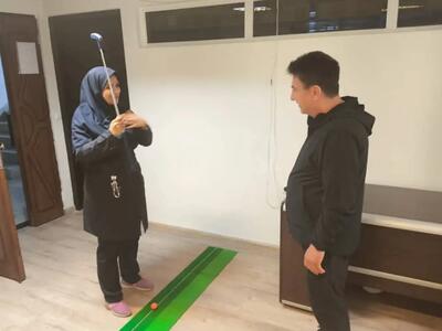 اولین تجربه امیر قلعه نویی در مینی گلف - پارس فوتبال
