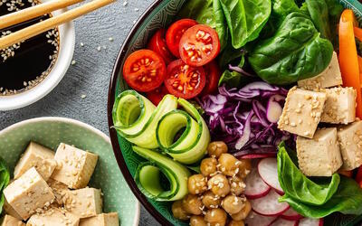 معرفی غذاهای گیاهی محبوب در سراسر جهان؛ ۱۵ غذای اشتها برانگیز