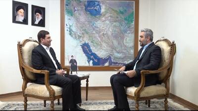 بدون تعارف میزبان مسئولی در دولت شهید رئیسی + فیلم