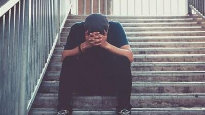 پاسخگویی شبانه‌روزی به افراد دارای افکار خودکشی