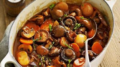 اگر دلت یک غذای جدید میخواد، خورشت قارچ رو امتحان کن