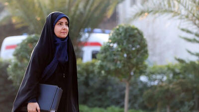 واکنش‌ها به ماجرای سفر کیش؛ وزیر راه زیر رادیکال
