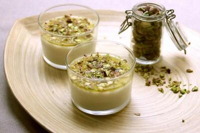 طرز تهیه دسر پسته کارامل؛ انتخابی متفاوت برای مهمانی‌ها (فیلم)