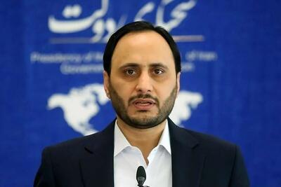 سخنگوی دولت سابق: بخشی از بدن رئیسی در محل سقوط مانده و به نوعی با خاک منطقه آغشته شده است
