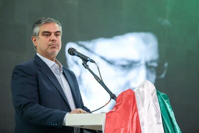 استاندار مرکزی: خدمت شهید رئیسی به صنعت استان ماندگار است