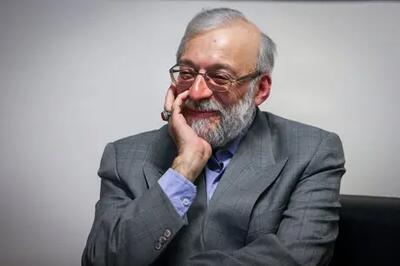 لاریجانی: آمریکا الان می‌گوید غنی‌سازی نکنید و کمی جلوتر برویم می‌گوید فیزیک و ریاضی هم یاد نگیرید/ نظر آمریکا این است که ما روی  آهنگ و رقص و آواز کار کنیم+فیلم