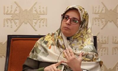 ویدیو / مناظره بهاره آروین و دبیر سابق ستاد امر به معروف درمورد حجاب؛ بهاره آروین:تشبیه قانون حجاب به قانون راهنمایی رانندگی، قیاس قیاس مع‌الفارق است