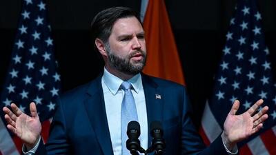 ونس، معاون ترامپ: پوتین هنوز نمی‌داند چگونه باید از جنگ اوکراین خارج شود؛ اگر روسیه نخواهد از اشتباهات گذشته عبور کند، در نهایت آمریکا باید بگوید، این جنگ ما نیست / فکر می‌کنم ترامپ به پوتین خواهد گفت «واقعاً قصد داری کاری بکنی؟»