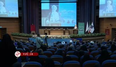 خسروپناه: چرا چهره‌هایی که با سگ و گربه زندگی می‌کنند شاخص می‌شوند؟