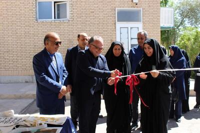 برپایی بازارچه  دانشجویی کارآفرینی در دانشکده ملی مهارت دختران سمنان