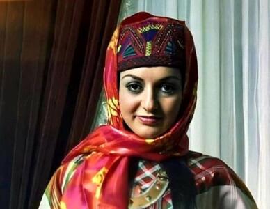 سفر در ایام قدیم / تیپ نظامی و متفاوت «گوگوش» در اوایل دهه ۵۰ + عکس
