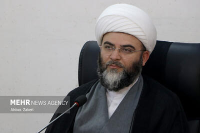 قمی:مشارکت میلیونها نفر در زندگی با آیه‌ها،جلوه‌ای از عشق ملت قرآن بود