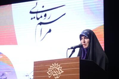 دوست دارم شعرم به درد بخورد؛ «سی سال بعد» تخلیه هیجانی و احساسی من است