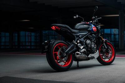 نسخه ویژه موتورسیکلت افسانه ای Triumph رونمایی شد