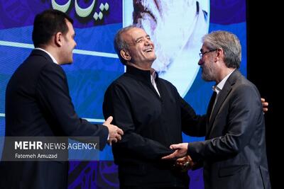 عکس/تجلیل از ۲۰ دانشمند ممتاز با اهدای جایزه علامه طباطبایی