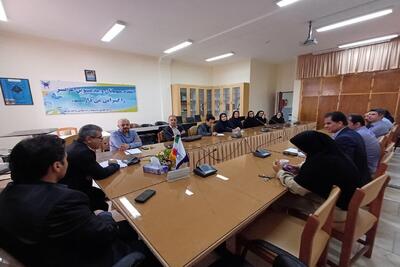 نشست علمی پاسداشت زبان فارسی با نگاهی به فردوسی و خیام برگزار شد
