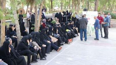 برپایی همایش بزرگ پیاده‌روی دانشجویان و دانشگاهیان علوم پزشکی سمنان بیاد شهدای خدمت