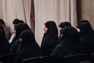 عکسی از جمیله علم الهدی در بیت رهبری/ دختر شهید رئیسی هم‌نشین وزیر زن پزشکیان شد/ زینب سلیمانی هم بود