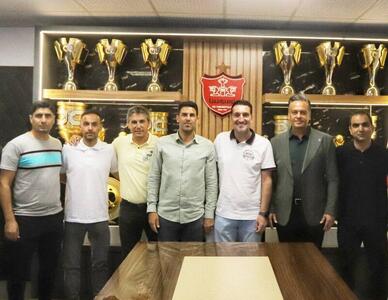 ادموند بزیک در پرسپولیس پست گرفت