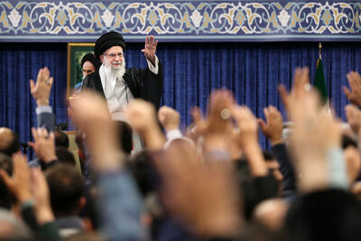 رهبر معظم انقلاب خطاب به آمریکا: غلط زیادی نکنید