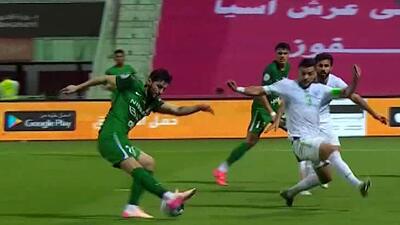 گرفتن پنالتی برای شباب الاهلی توسط سردار - پارس فوتبال