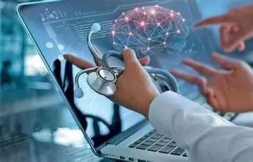 Freed AI؛ دستیار هوش مصنوعی که زمان را به پزشکان پس می‌دهد