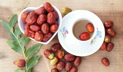 طرز تهیه دمنوش عناب پرخاصیت + خواص منحصر به فرد خرمای چینی