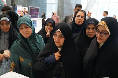 معاون رئیس‌جمهور از واحد‌های دانش بنیان تحت مدیریت بانوان پارک علم و فناوری کرمانشاه بازدید کرد