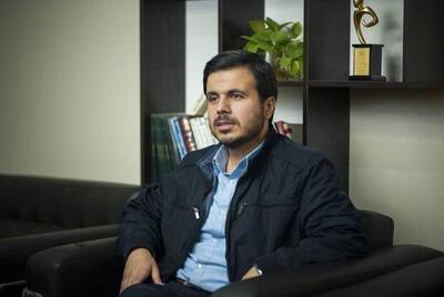 قبل از نطق هیجانی قانون اساسی را بخوانید - اکونیوز