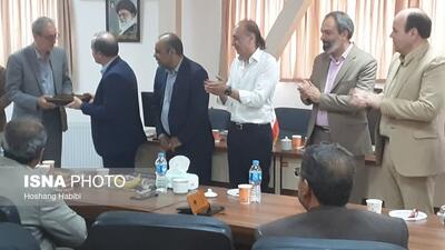 تجلیل از پروفسور سیف‌علیان و تیم پژوهشی اولین پیوند نانو کامپوزیت گرافن در جهاددانشگاهی استان سمنان