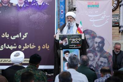 ملت ایران با احیای اسلام دشمنان را رسوا کرد
