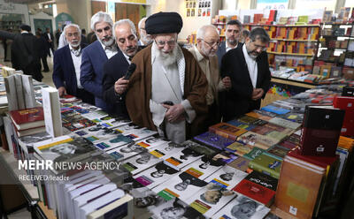 کتاب ماند اما صدای آشنا نرسید