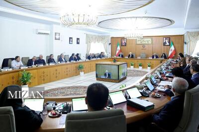 عارف: جمهوری اسلامی ایران در راهبرد توسعه علم و فناوری از کسی دستور نمی‌گیرد/خط قرمز نظام جمهوری اسلامی ایران غنی سازی در خاک ایران است