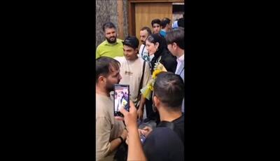 فرشته حسینی و نوید پورفرج در اکران مردمی فیلم بی‌سر‌وصدا