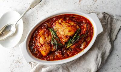 طرز تهیه خورش مرغ ترش با ریواس+ نکات جا افتادن