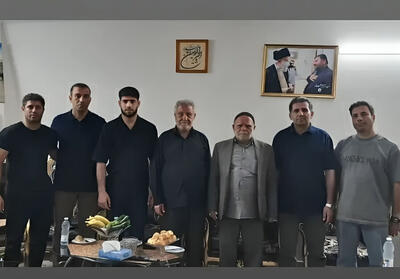 یوسفی مدال طلای آسیا خود را به خانواده شهید موسوی اهدا کرد - پارس فوتبال