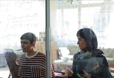 انتشار جدیدترین تصویر از پشت صحنه فیلم «زن و بچه» سعید روستایی | عکس