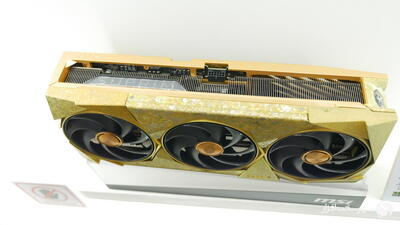 کارت گرافیک MSI 5090 Suprim Titanium با ظاهری خیره‌کننده به نمایش درآمد