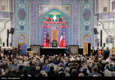 گرامیداشت شهدای خدمت در آستان حضرت عبدالعظیم حسنی(ع) - تسنیم