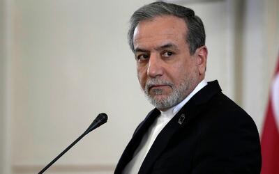 عراقچی: آمریکایی‌ها به دلیل اینکه از تحریم ناامید شده ‌اند با ما مذاکره می کنند (فیلم)