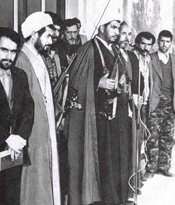 امام جمعه‌ مسلح ارومیه (عکس)