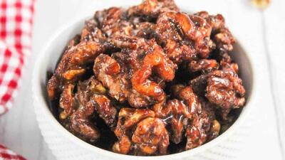 طرز تهیه میان وعده مقوی با گردو و عسل در هواپز (فیلم)