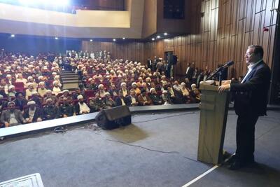 استاندار آذربایجان‌ غربی: تجلیل از علما و دانشمندان علمی و دینی در جامعه فرهنگ‌سازی شود