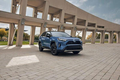 تویوتا RAV4 بنزینی را کنار گذاشت