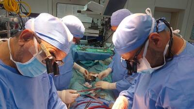 ۴۷ پیچ از معده یک بیمار در کرج خارج شد