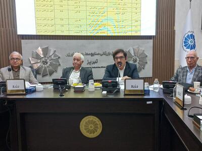 برگزاری نشست بررسی رمان «جنگ و صلح» در تبریز