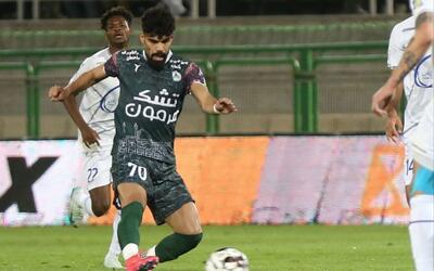 یک تیم خارجی، استقلال، پرسپولیس و سپاهان به دنبال جذب مهاجم ذوب آهن - پارس فوتبال