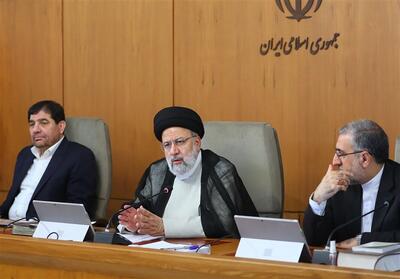 ماجرای جلسه بدون تشریفات شهید رئیسی در فرودگاه شاهرود - تسنیم